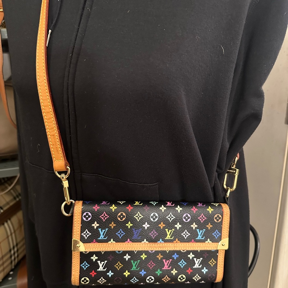 Louis Vuitton Takashi Murakami wallet - Picture 6 of 10